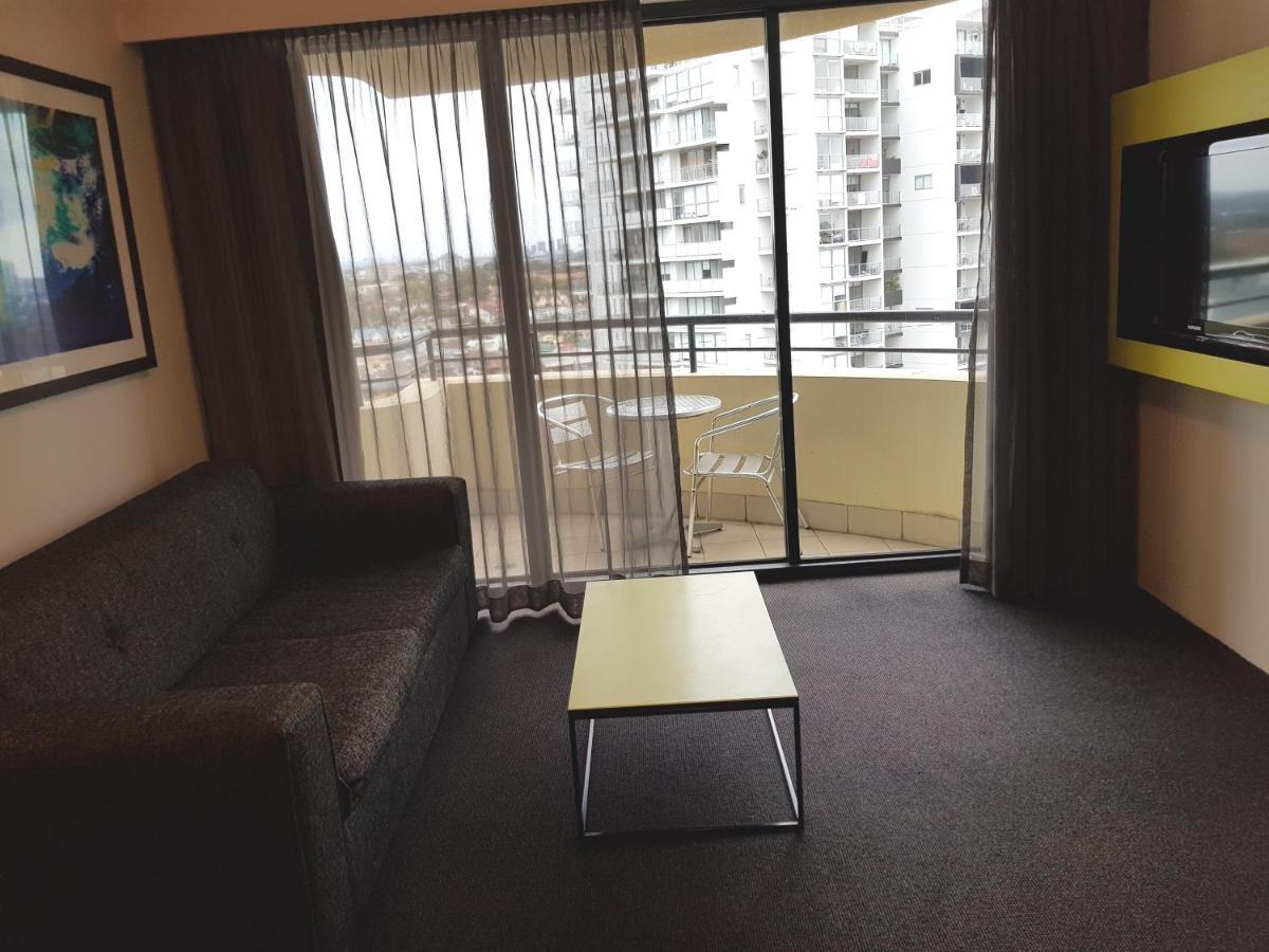 Parramatta Hotel Apartment Sydney Exterior photo